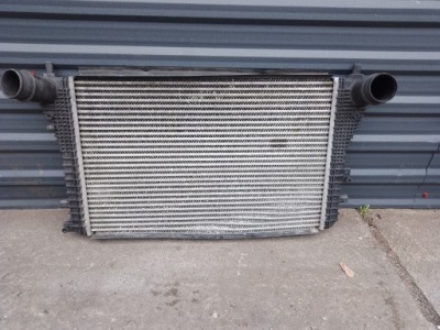 Радиатор воды audi vw 1k0145803af фото №1