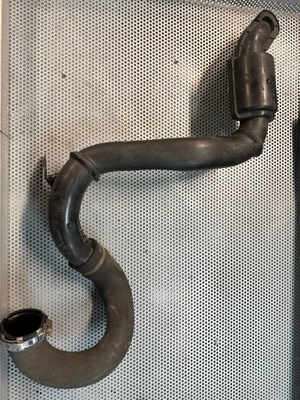 Шланг труба интеркулер renault trafic 2.0 8200760909 фото №1