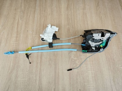 Org замок доводчик двері лівий задня soft close bmw g06 7477703 7474645 12km фото №1