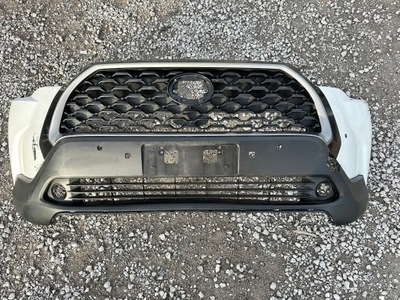 Toyota corolla перед cross бампер фото №1