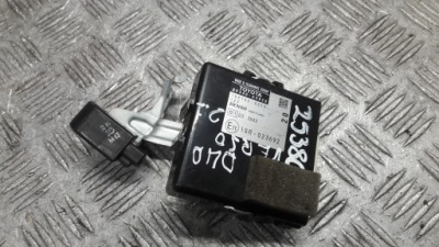 Corolla verso ii 2.2 d4d блок керування pdc 89340-64020 фото №1