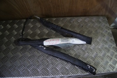 Шторка безпеки права 3008 5008 i 9801631380 фото №1