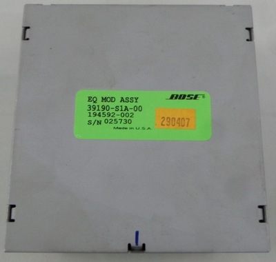 Honda accord vi lift 00 r усилитель bose фото №1