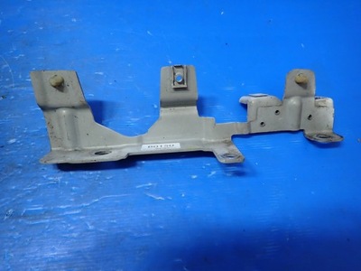 Кронштейн крыла правое перед renault twingo ii фото №1