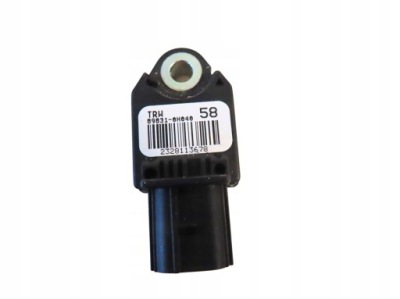 Датчик ударный toyota aygo 2 2014-2022 год 89831-0h040 фото №1