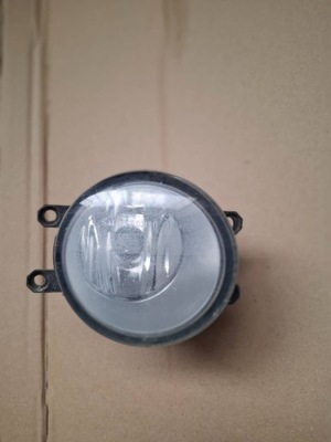 Toyota yaris iii протитуманна фара правий 81210-0d042 фото №1