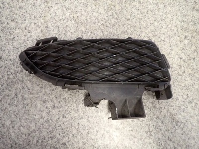 Mazda 3 bk sedan 03- заглушка протитуманної фари права фото №1