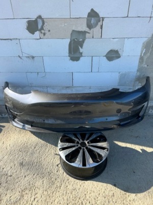 Tesla model 3 iii бампер передній szary перед фото №1