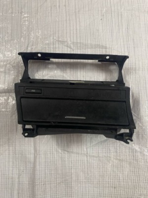 Bmw e46 бардачок консолі центральної 8202178 фото №1