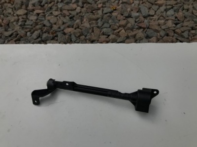 Volvo s90 v90 правий кронштейн кронштейн розпилювача фото №1