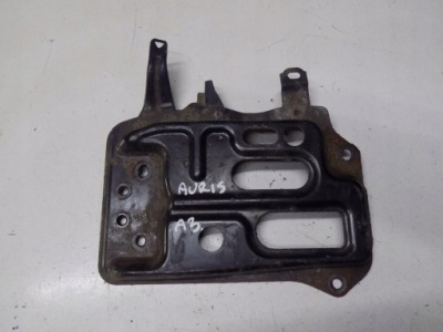 Toyota auris i 5d основание аккумулятор фото №1