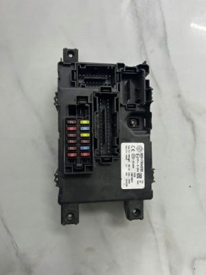 Блок керування модуль bsi коробка запобіжників do fiat grande punto 00517954290 фото №1