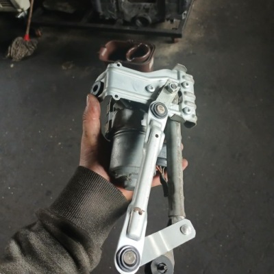 Seat leon ii механизм дворник левый перед 5p0955023c фото №1