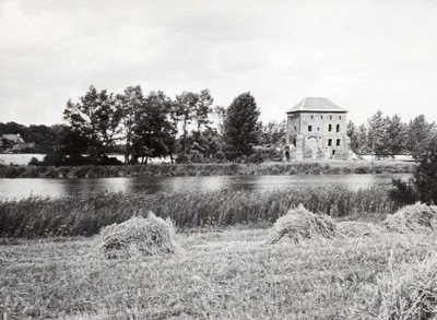 Gołańcz Ruiny zamku gotyckiego