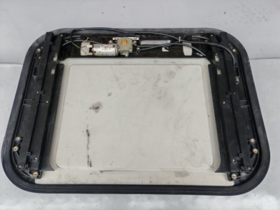 Люк renault trucks t 13-22 7484505331 фото №1