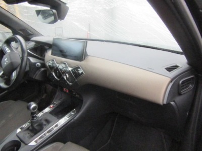 Ds3 crossback 2019 приборная панель приборная приборная панель ремни подушки безопасности фото №1