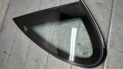 Скло кузовна права opel vectra b 98r 1.6b фото №1