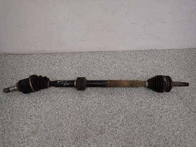 Toyota auris 1.4 d4d 07-09 привідний вал права фото №1