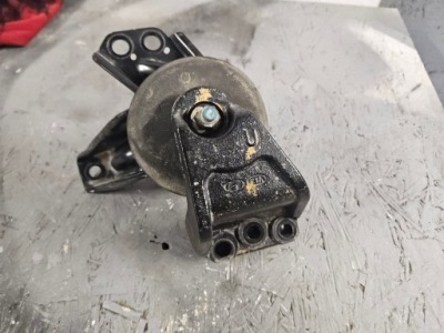 Hyundai tucson iii 1.7 crdi d4fd подушка двигателя фото №1