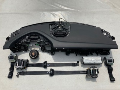 Porsche taycan 9j1 панель приладів консоль подушки безпеки ремені фото №1