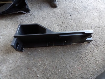 Пластик захист багажника ліва renault arkana фото №1