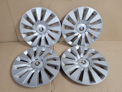 TAPACUBOS 16'' SKODA OCTAVIA 3 3 4 IV 5E0601147G BUEN ESTADO  