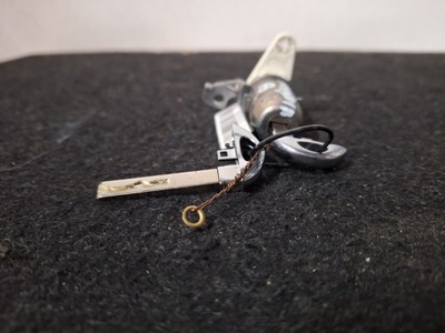 Opel insignia b вкладка замка 2xklucz фото №1