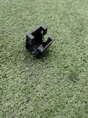 Kia rio iii 3 кліпса кронштейн лампи фара фото №1