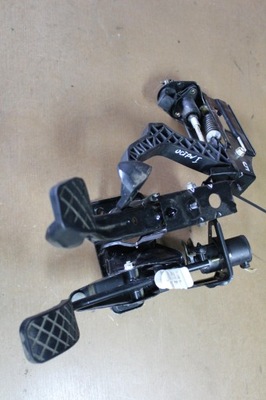 Skoda octavia i педали тормоза сцепления комплект фото №1