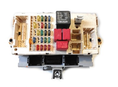 Коробка предохранителей fiat stilo 46797600 фото №1