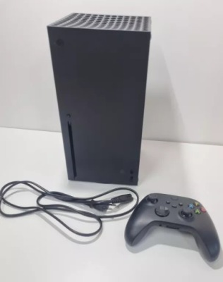 KONSOLA MICROSOFT XBOX SERIES X + PAD MODEL 1882 1TB