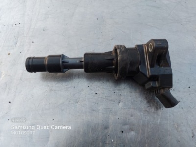 Hyundai i30 iii ceed котушка запалювання 27301-03aa0 фото №1