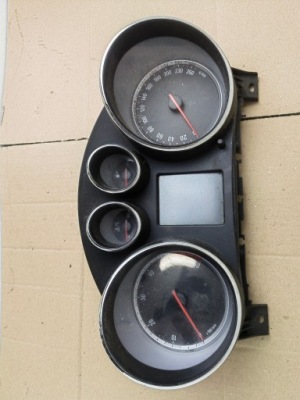 Панель приборів opel insignia a 2.0cdti 12844138 фото №1