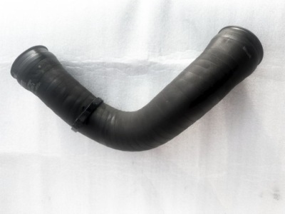 Audi tt 1,8t труба пабтрубок  резиновый элемент воздуха 8l9145708a оригинал фото №1
