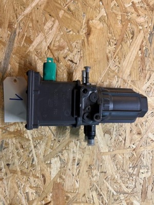 Насос adblue maercedes actros/axor/antos/atego euro6 - 1 штекер фото №1