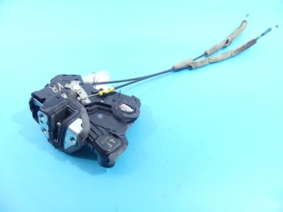 Замок перед правый 4 pin land cruiser j200 200 07- фото №1