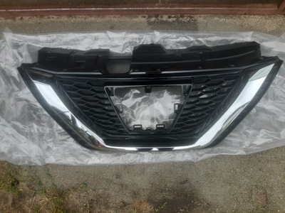 Решітка радіатора решітка радіатора nissan qashqai ii lift фото №1