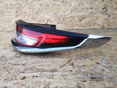 Ds3 crossback лампа правый задняя 9822177980 фото №1