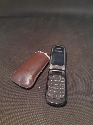 Telefon komórkowy Samsung GT-E1150i + futerał Licytacja BCM od 1zl !!!!