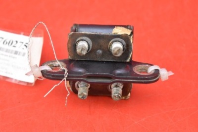 Петля петли крышки toyota avensis t27 kombi 09-11 фото №1