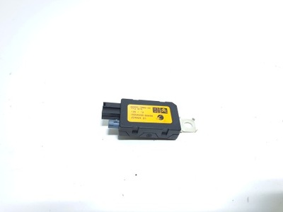 Citroen c4 ii b7 ds4 усилитель антенны антенный фото №1