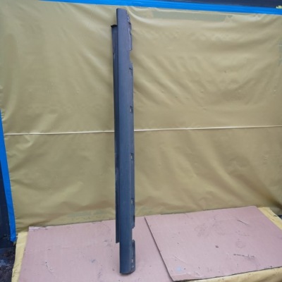 Ford focus mk4 18- молдинг порог правая оригинальная фото №1