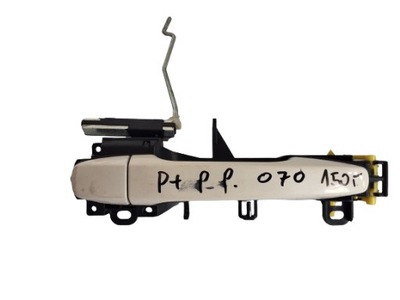 Toyota prius plus ручка ручка дверь правый перед 070 фото №1