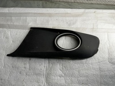 Vw touran lift 10-12 права решітка бампера фото №1