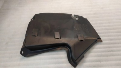 Audi a4 b9 захист підвіска 8w0825219a фото №1