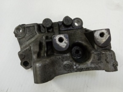 Ford s-max mk1 2.2 tdci 06-10r. - кронштейн двигателя фото №1