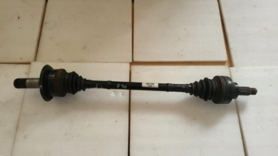 Привідний вал задня права bmw 330 d f30 f31 2017 75976690 фото №1