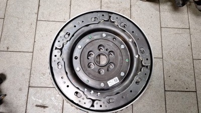 Колесо зчеплення двомасовий renault kadjar captur ii 1.3 tce 123101804r фото №1