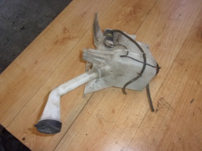 Chevrolet spark m300 бачок омивача фото №1