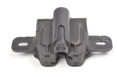 Volvo s60 2 v60 замок капот фото №1